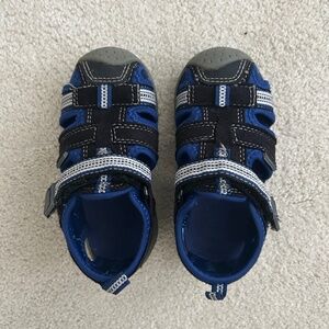 Pediped baby/toddler sandals size 21